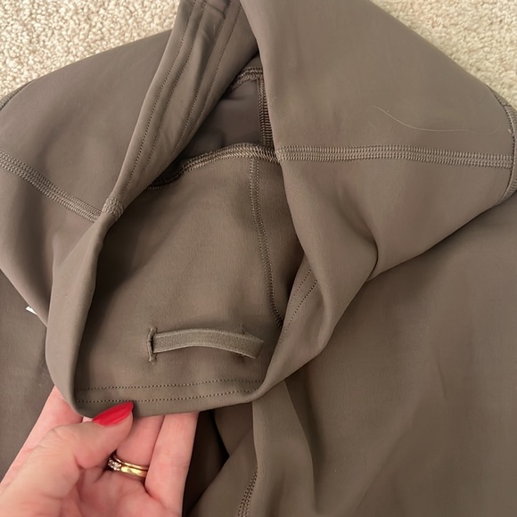 Lululemon Wunder Train high-rise 25” - Picture 2 of 3